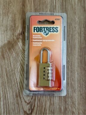 Master Lock FORTRESS 626D Combination Padlock Resettable 4-Dial Brass Finish